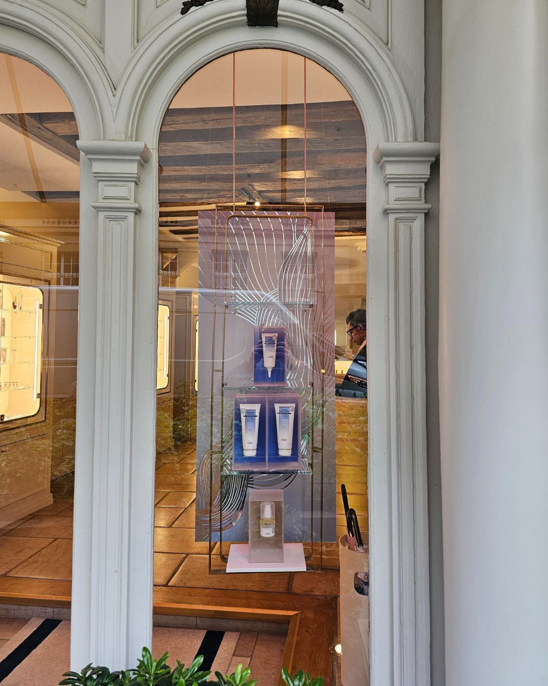 Vitrine des produits capillaires