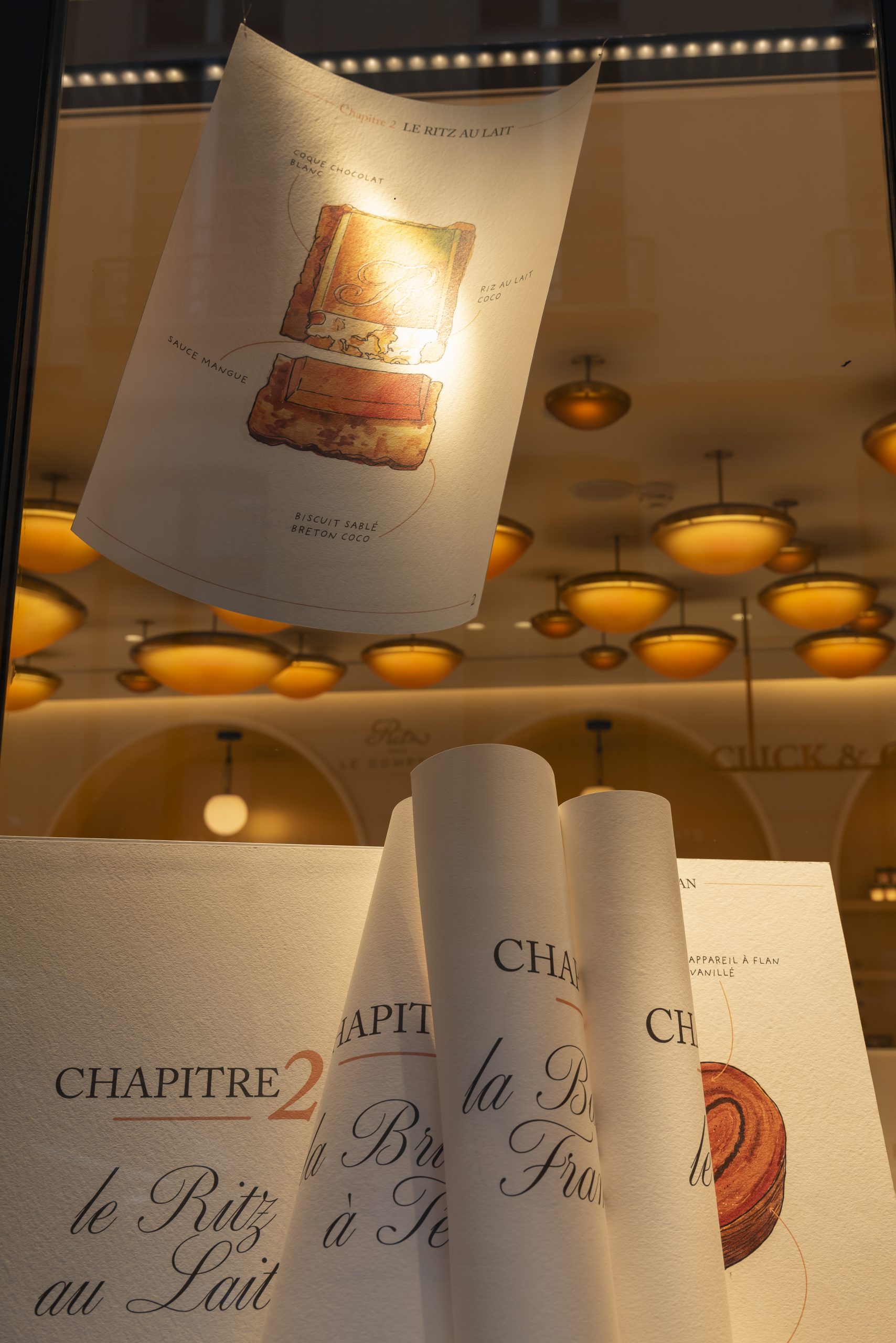 Chaque année devient un chapitre, chaque chapitre révèle une pâtisserie peinte à l’aquarelle.